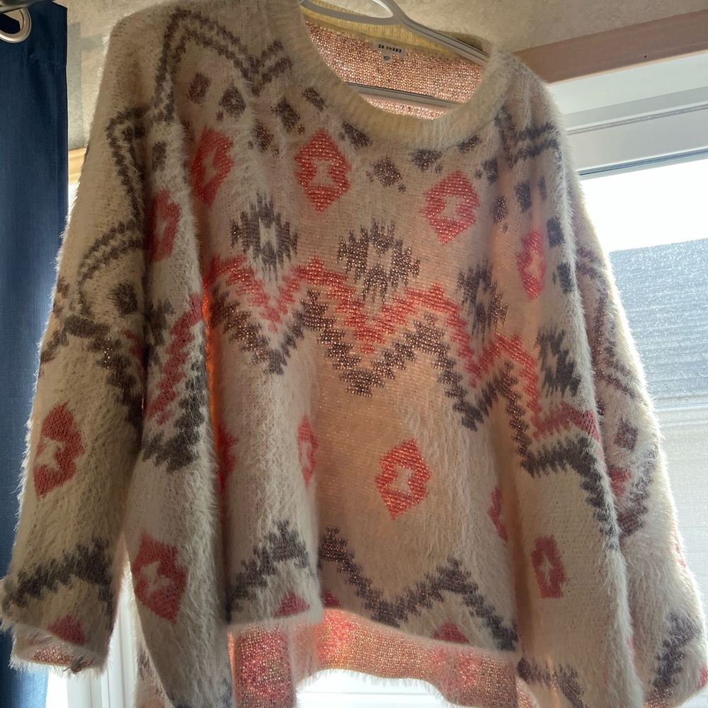 En Creme Cream and Red Crew Neck Sweater with Geometric Patterns